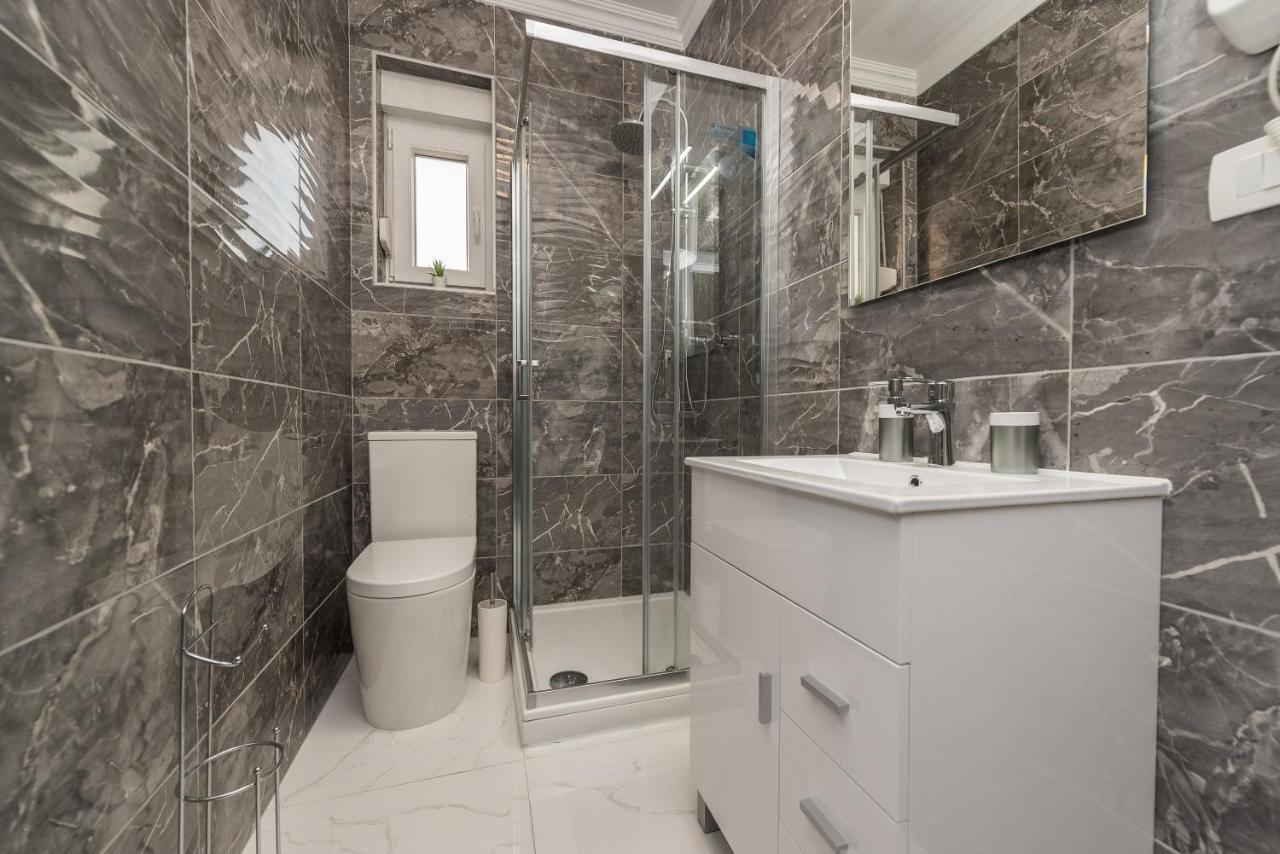 Villa Jana Luxury Apartments Novalja Rum bild