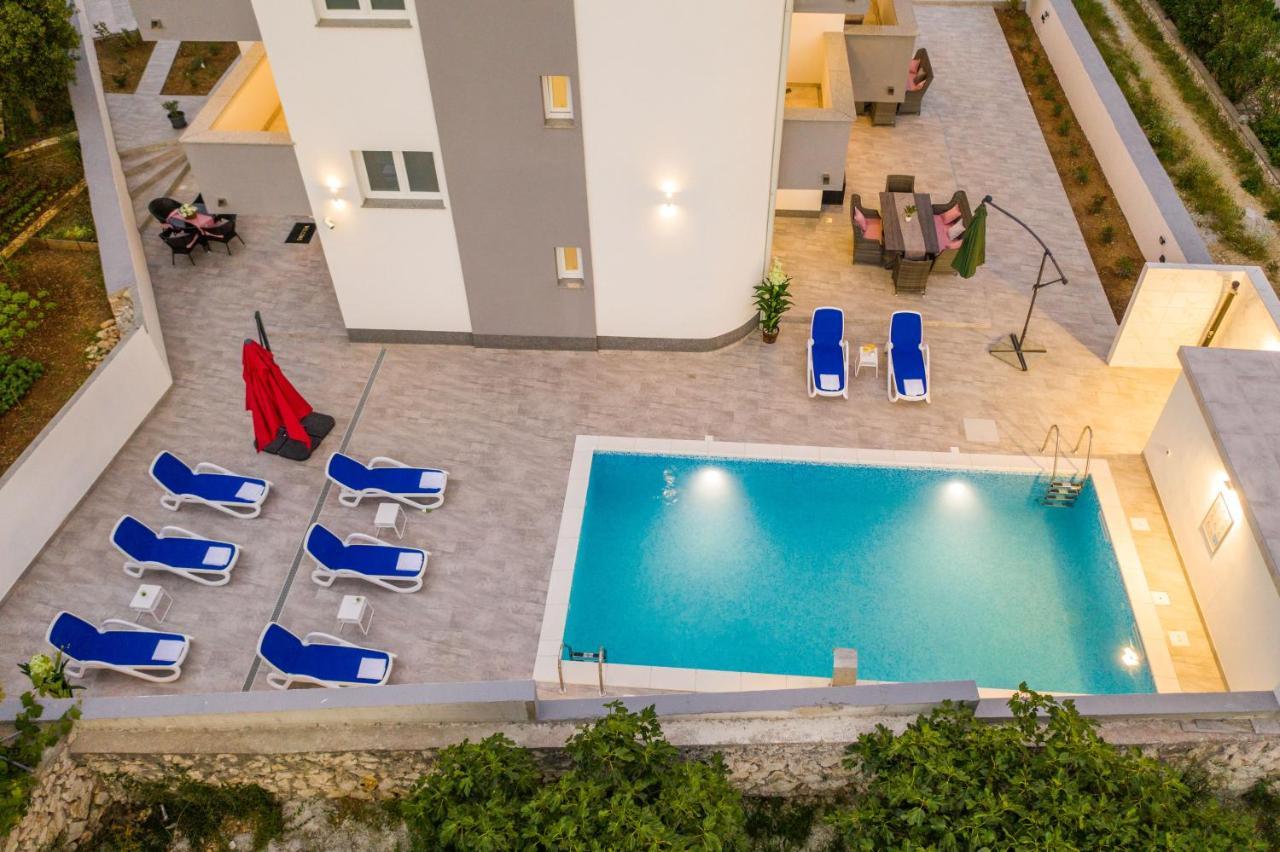 Villa Jana Luxury Apartments Novalja Exteriör bild