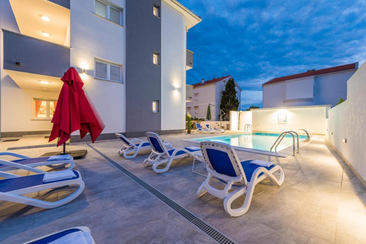 Villa Jana Luxury Apartments Novalja Exteriör bild
