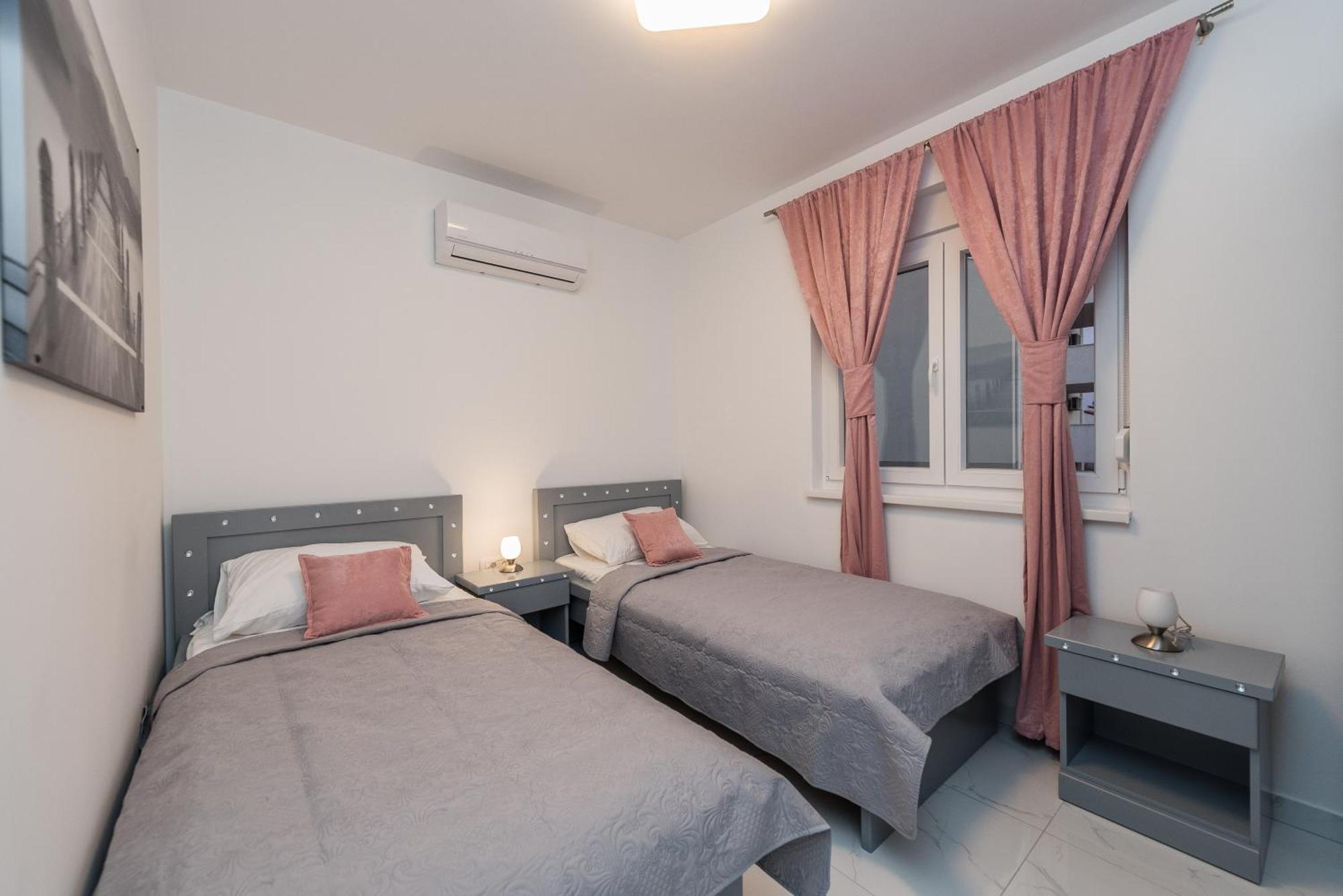 Villa Jana Luxury Apartments Novalja Rum bild